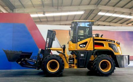 RTL40 Rought Terrain Forklift